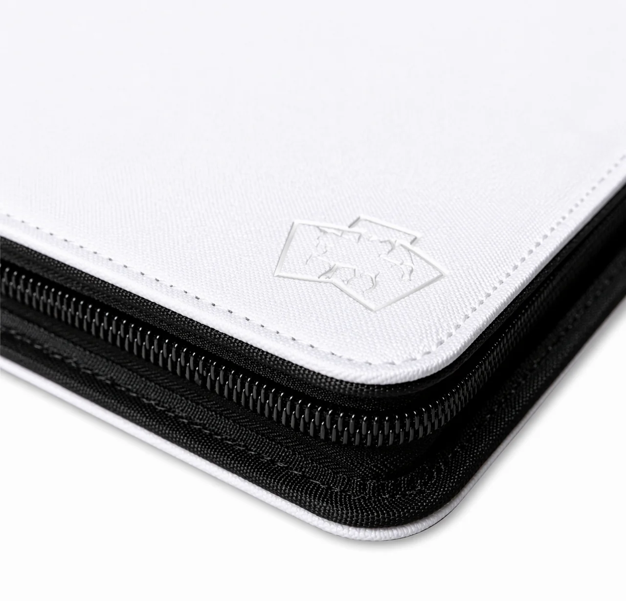 ÁLBUM 360 CARTAS TCG - BLANCO - Image 3
