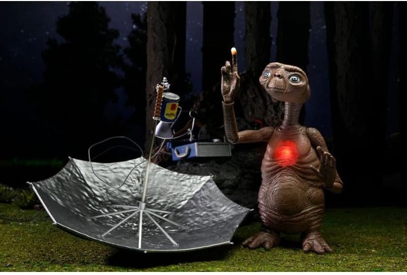 NECA - E.T 40 aniversario ULTIMATE DELUXE E.T WITH LED CHEST - Image 5
