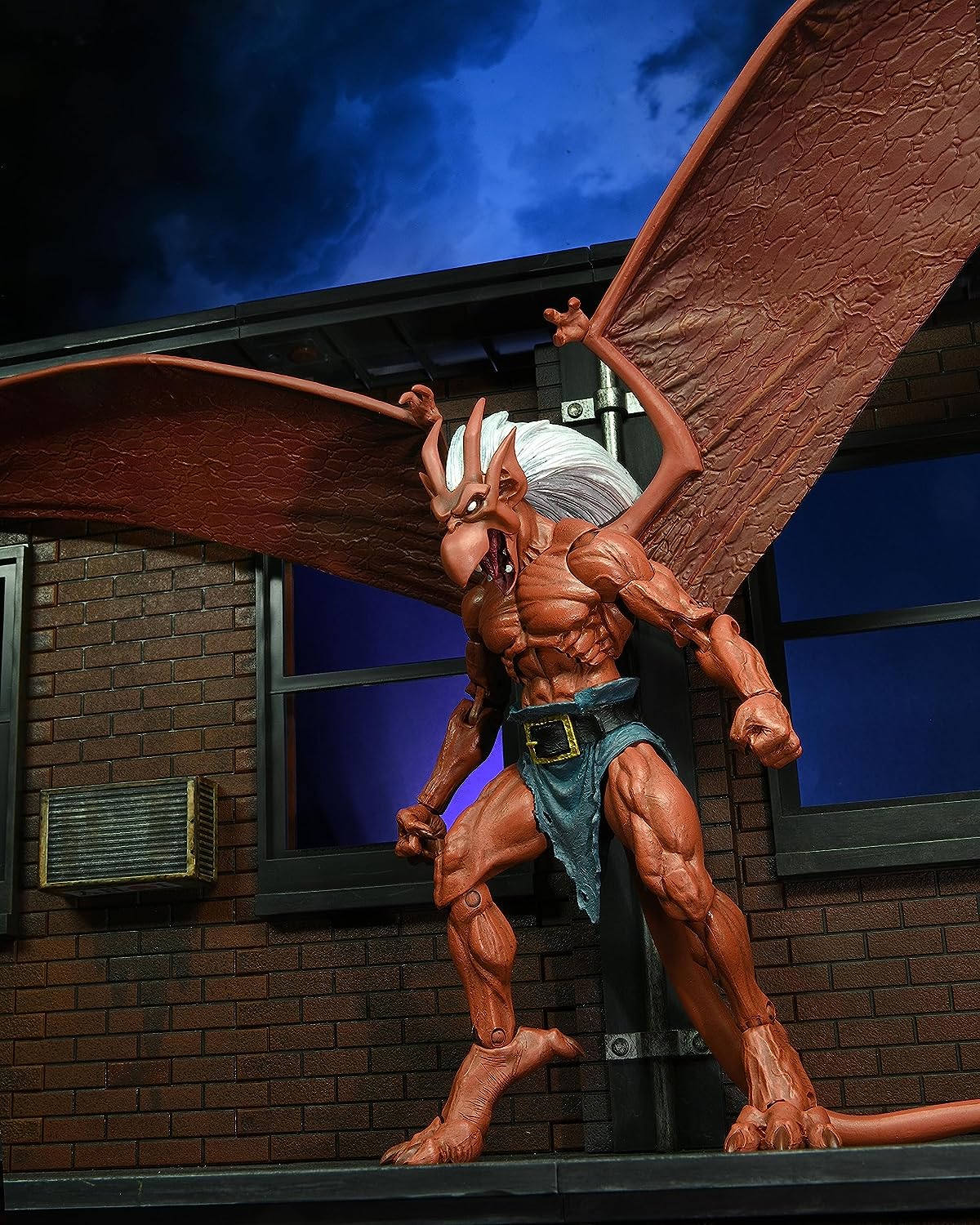 NECA - GARGOYLES BROOKLYN ULTIMATE ACTION FIGURE - Image 5