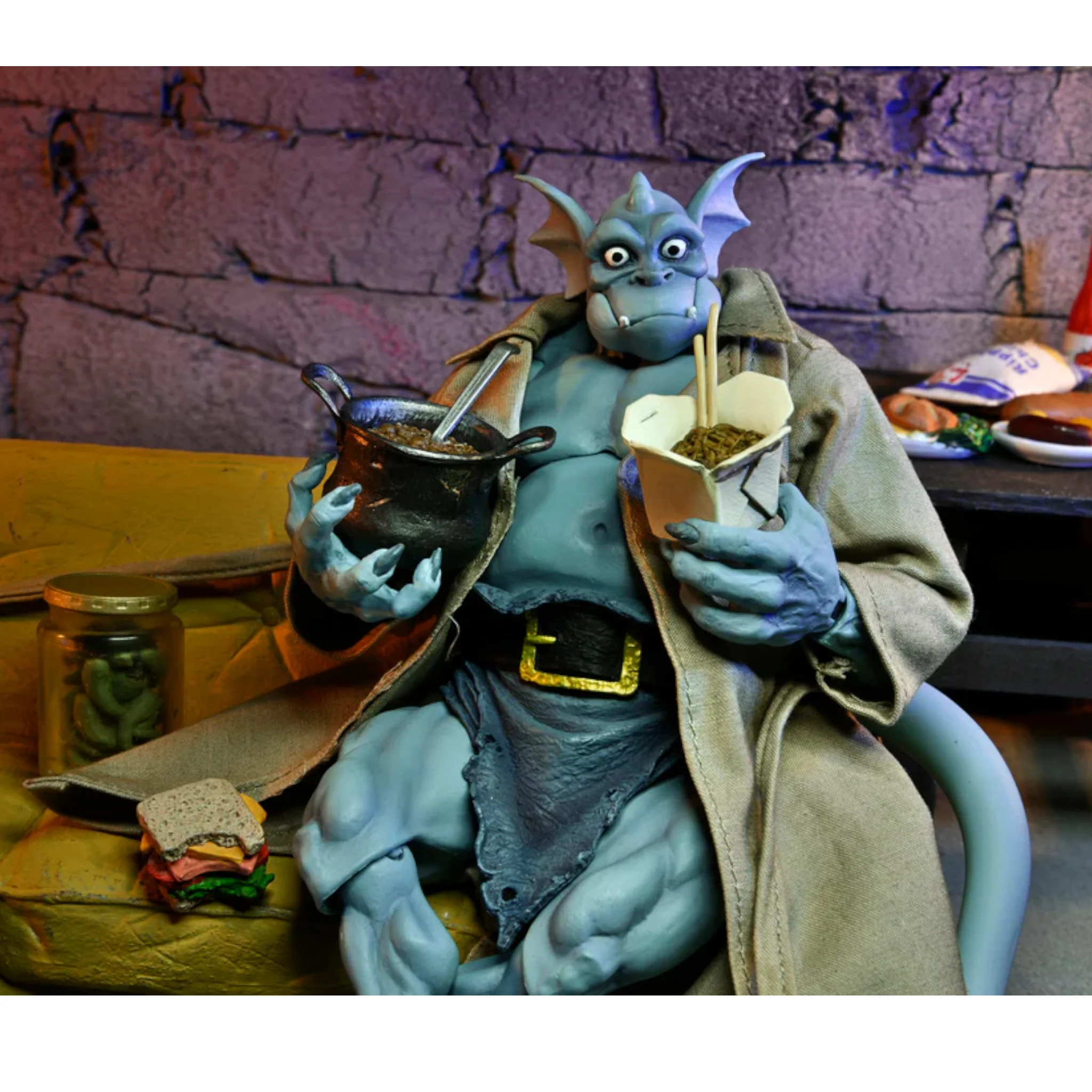 NECA GARGOYLES ULTIMATE BROADWAY "SILVER FALCON" ACTION FIGURE - Image 4