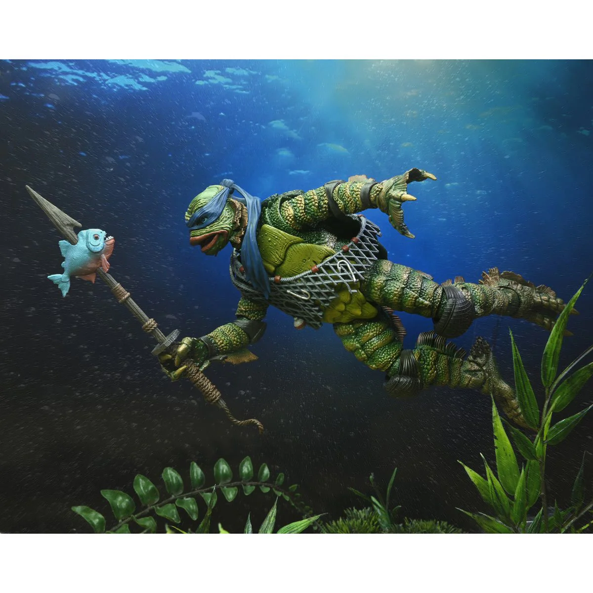 NECA - TEENAGE MUTANT NINJA TURTLES "LEONARDO AS THE CREATURE FROM THE BLACK LAGOON" UNIVERSAL MONSTERS - Image 8