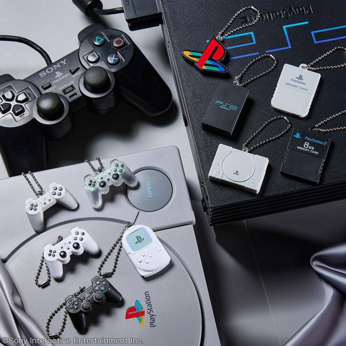 SHOKUGAN - PLAYSTATION MINITURA + GALLETA BANDAI (MYSTERY) - Image 4